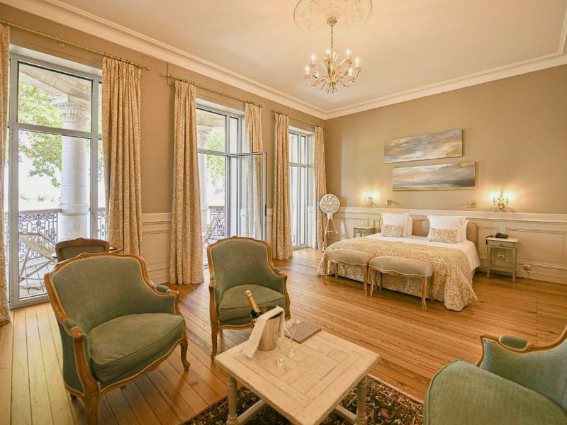 シャトー グラッテキナ ホテル (Chateau Grattequina Hotel)の写真
