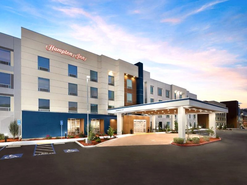 ハンプトン イン オークハースト-ヨセミテ (Hampton Inn Oakhurst-Yosemite)の写真