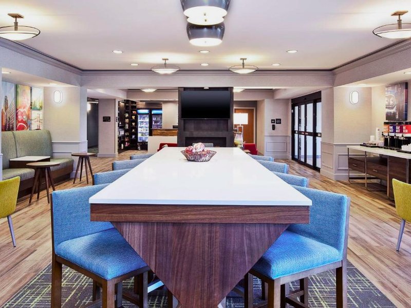 ハンプトン イン デトロイト ユティカ シェルビー タウンシップ (Hampton Inn Detroit/Utica-Shelby Township)の写真