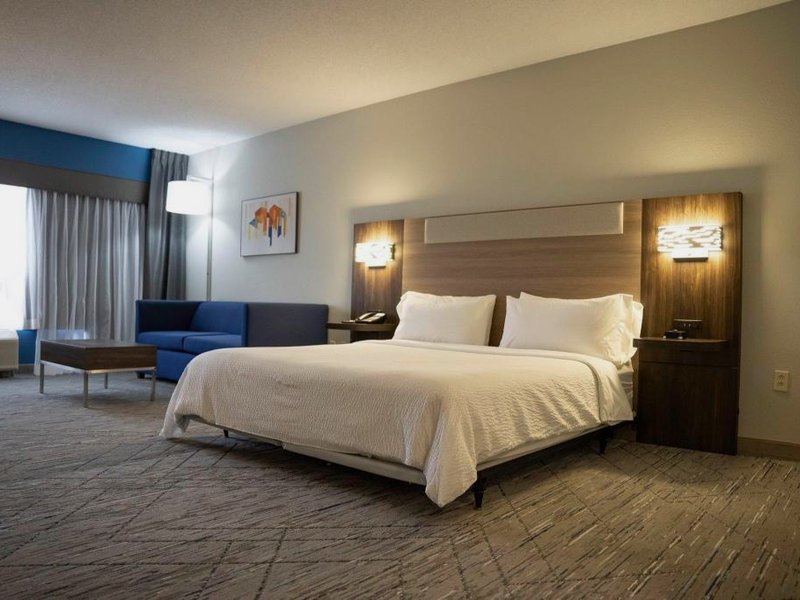 Holiday Inn Express Hotel & Suites West Chester By IHGの写真