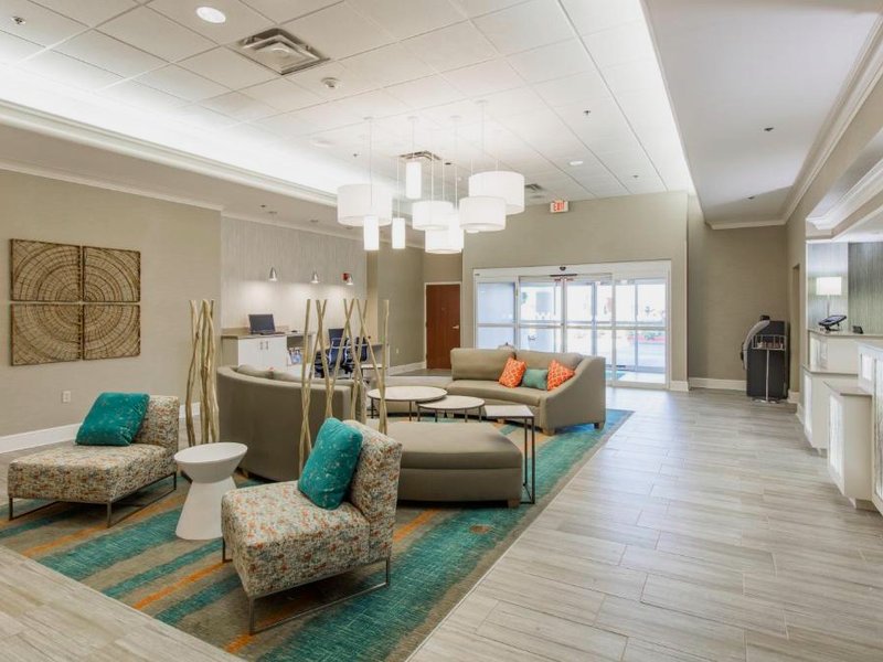 ホリデイ イン ホテル ＆ スイーツ レイク シティ バイ IHG (Holiday Inn Hotel & Suites Lake City By IHG)の写真