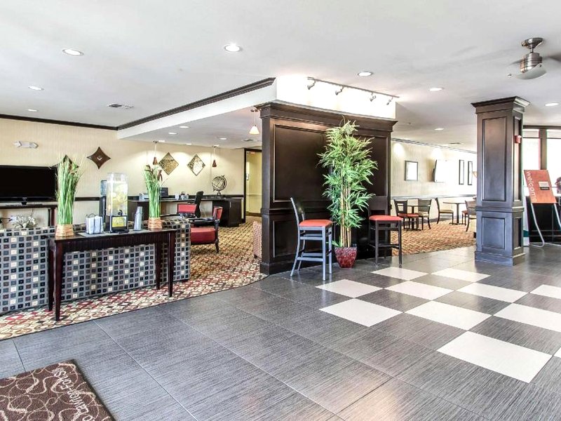Comfort Suites Lawton Near Fort Sillの写真