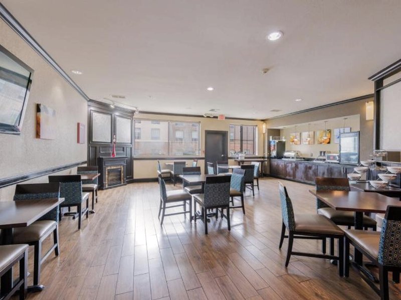 Comfort Suites Lawton Near Fort Sillの写真
