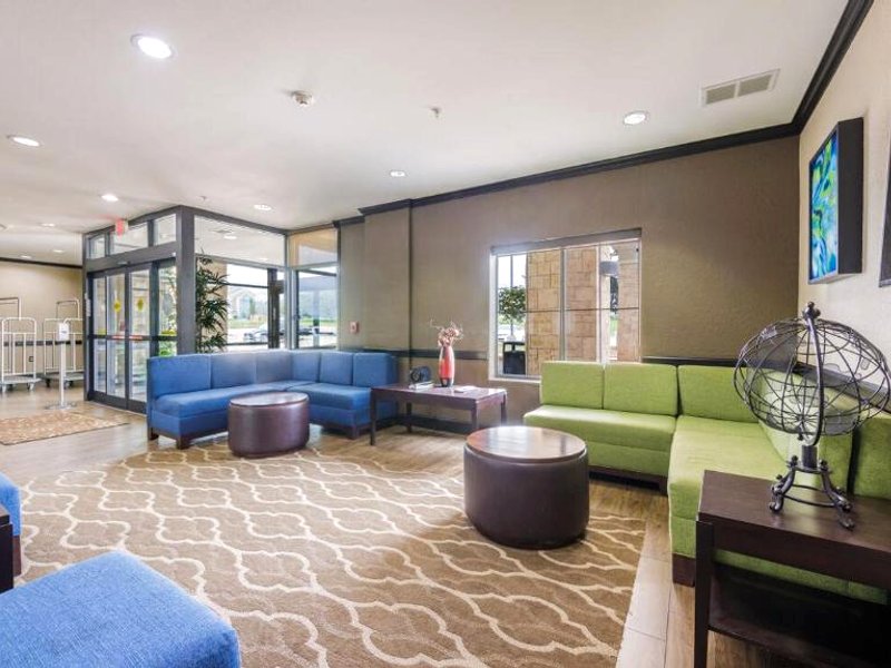 Comfort Suites Lawton Near Fort Sillの写真
