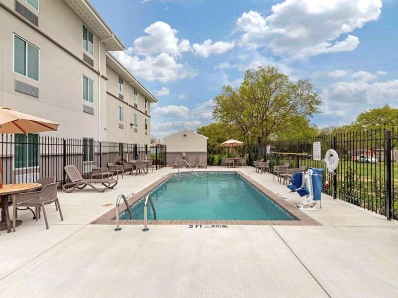 メインステイ スイーツ ランカスター ダラス サウス (MainStay Suites Lancaster Dallas South)の写真