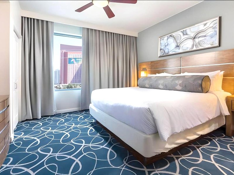La Quinta Inn and Suites by Wyndham - Red Oak TX IH-35Eの写真