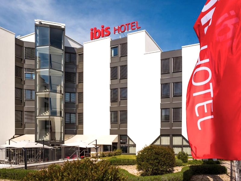 イビス ローザンヌ クリシエ ホテル (Ibis Lausanne Crissier Hotel)の写真