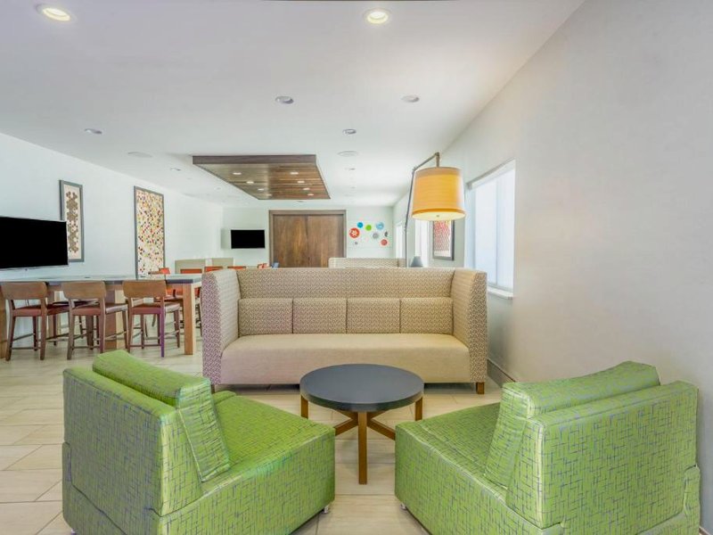 ホリデイ イン エクスプレス ホテル ハウ / スタージス バイ IHG (Holiday Inn Express Hotel Howe / Sturigs By IHG)の写真