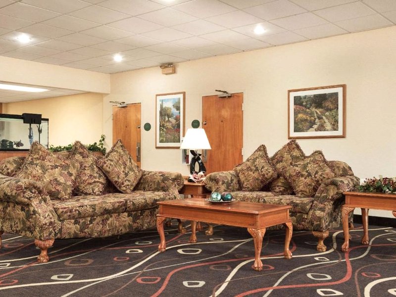 トラベロッジ スタージス (Travelodge by Wyndham Sturgis)の写真