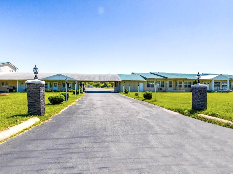 Country Hearth Inn & Suites By OYO Sturgisの写真