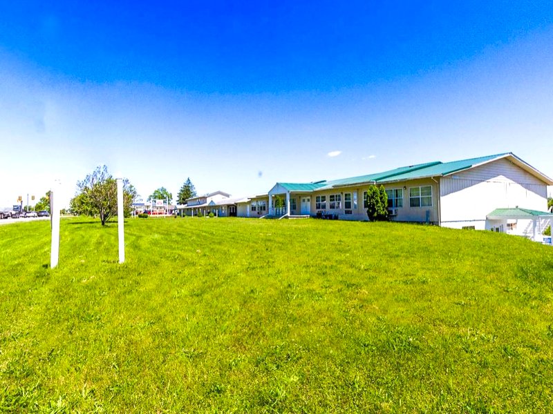 Country Hearth Inn & Suites By OYO Sturgisの写真