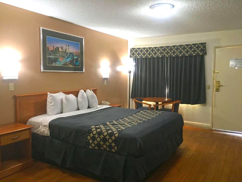 アメリカズ ベスト バリュー イン ボーモント, CA (Americas Best Value Inn Beaumont, CA)の写真