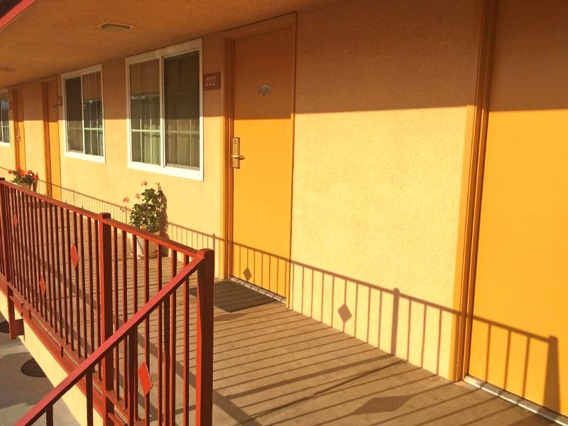 アメリカズ ベスト バリュー イン ボーモント, CA (Americas Best Value Inn Beaumont, CA)の写真