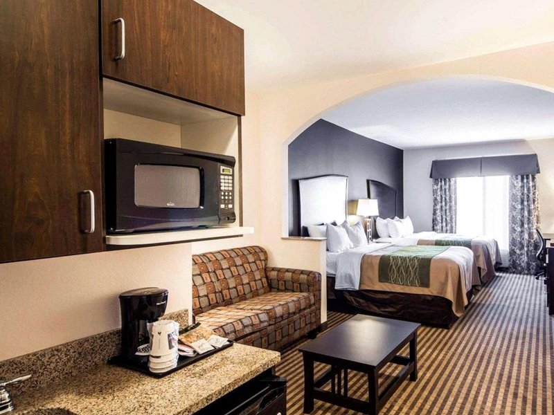 Comfort Inn & Suites Alvaの写真
