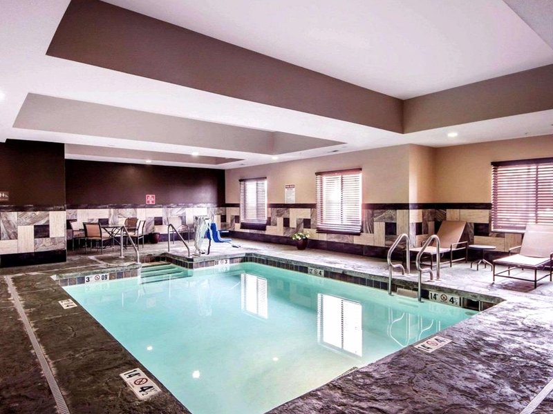 Comfort Inn & Suites Alvaの写真