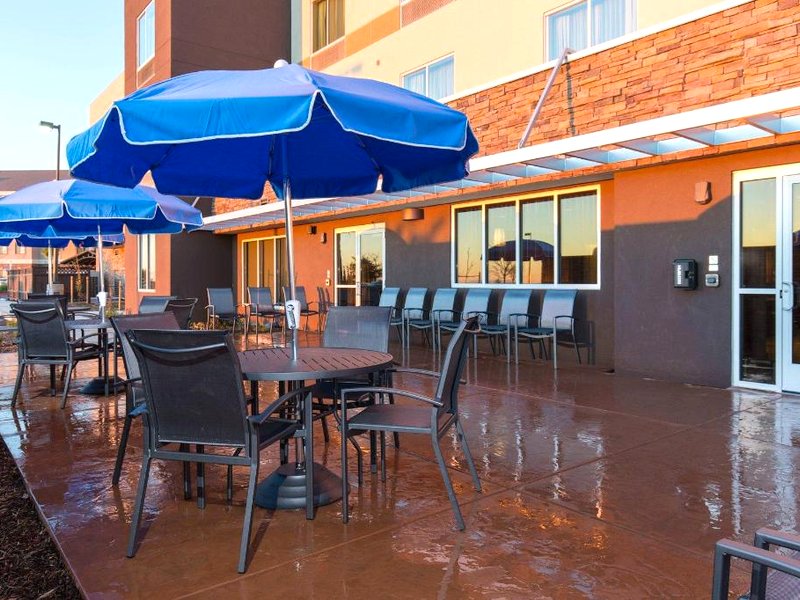 フェアフィールド イン&スイーツ サクラメント フォルソム (Fairfield Inn & Suites Sacramento Folsom)の写真