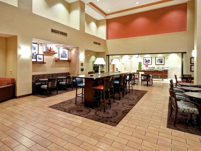 Hampton Inn & Suites Folsomの写真