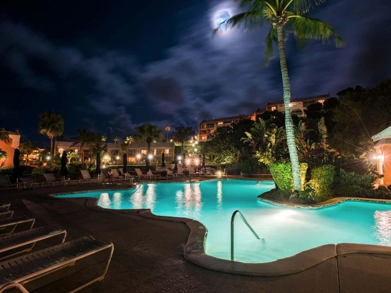 グロット ベイ ビーチ リゾート (Grotto Bay Beach Resort)の写真