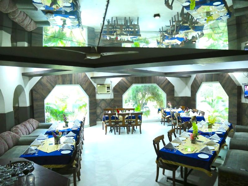 Kingdom Hotel and Restaurantの写真