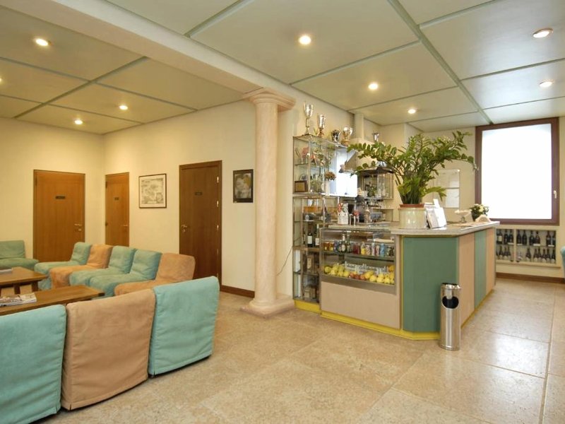 アルベルゴ ビアンキ スタツィオ (Albergo Bianchi Stazione)の写真