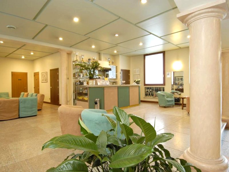 アルベルゴ ビアンキ スタツィオ (Albergo Bianchi Stazione)の写真