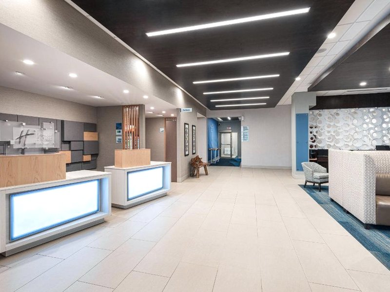 Holiday Inn Express Hotel & Suites Milton By IHGの写真
