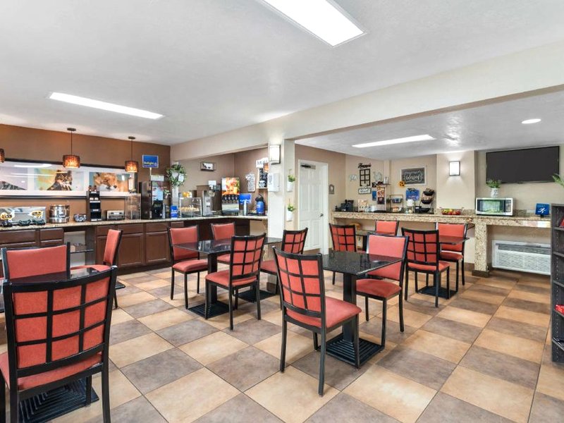 ベストウェスタン マウンテンブルック イン (Best Western Mountainbrook Inn)の写真