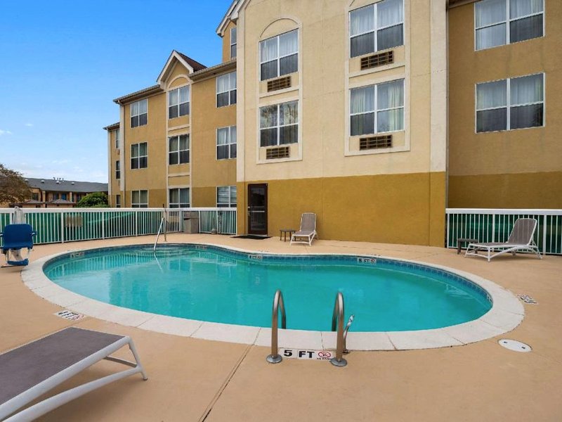 Comfort Inn & Suites Santee I-95の写真