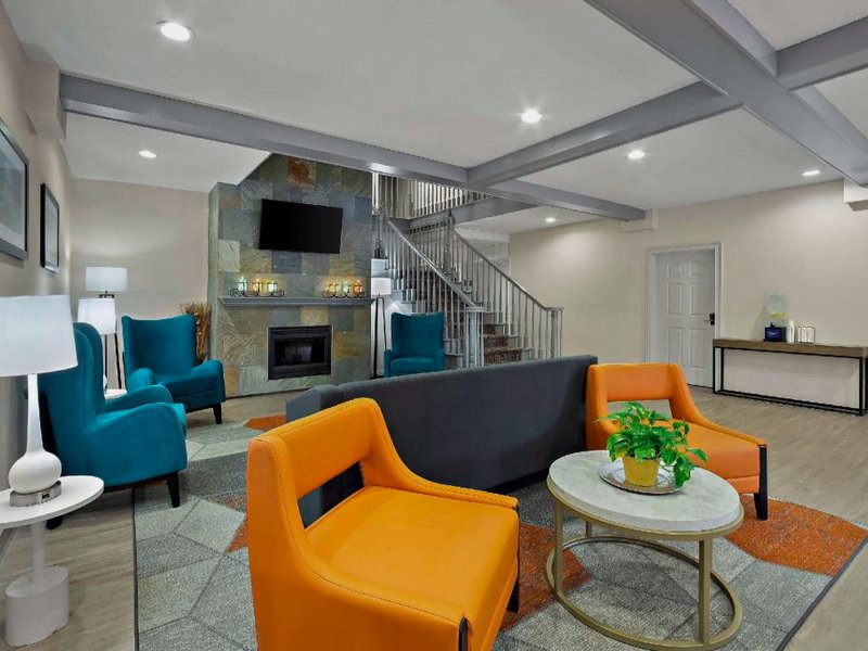 Comfort Inn & Suites Santee I-95の写真