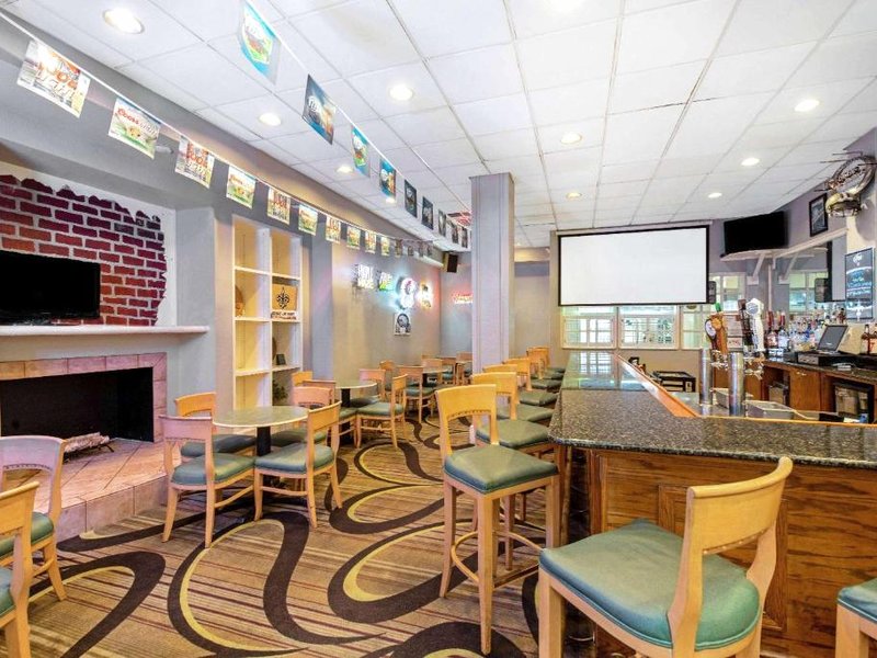 ラ キンタ イン&スイーツ バイ ウィンダム ニューオリンズ エアポート (La Quinta Inn & Suites by Wyndham New Orleans Airport)の写真