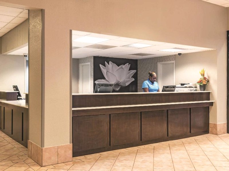 ラ キンタ イン&スイーツ バイ ウィンダム ニューオリンズ エアポート (La Quinta Inn & Suites by Wyndham New Orleans Airport)の写真