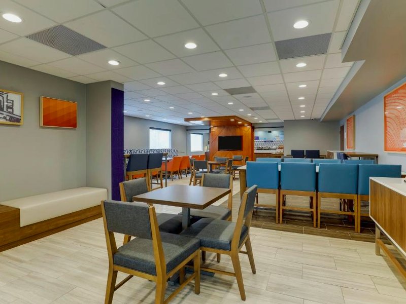 ホリデイ イン エクスプレス ケナー ニューオーリンズ エアポート バイ IHG (Holiday Inn Express Kenner New Orleans Airport By IHG)の写真