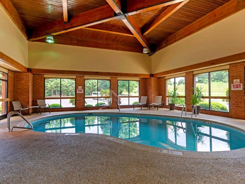 ベストウェスタン ストーントン イン (Best Western Staunton Inn)の写真