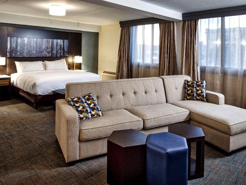 ダブルツリー バイ ヒルトン ニーナ (DoubleTree by Hilton Neenah)の写真