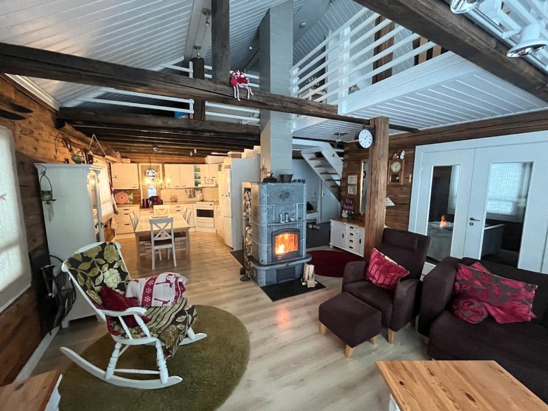 Villa Miilu Iso-Syöte hirsimökki järven rannalla (Villa Miilu Iso-Syote hirsimokki jarven rannalla)の写真