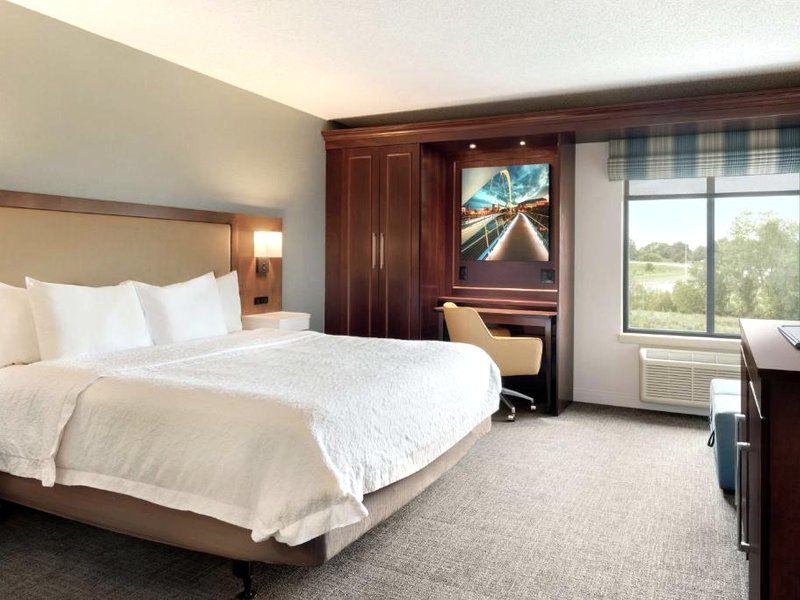 Hampton Inn by Hilton West Des Moines Lake Driveの写真
