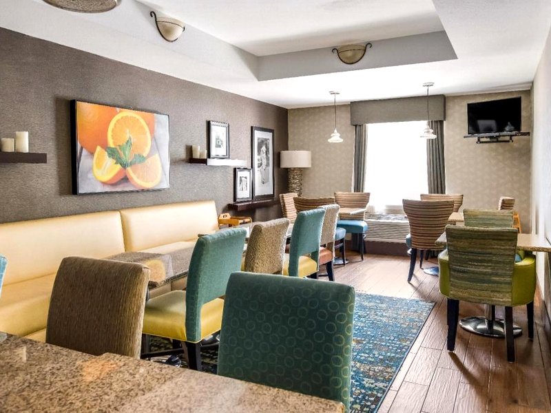 ハンプトン イン ウィンターヘイブン (Hampton Inn Winter Haven)の写真