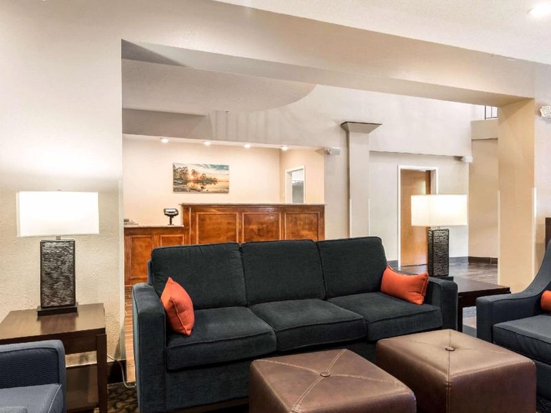 コンフォート スイーツ (Comfort Suites)の写真
