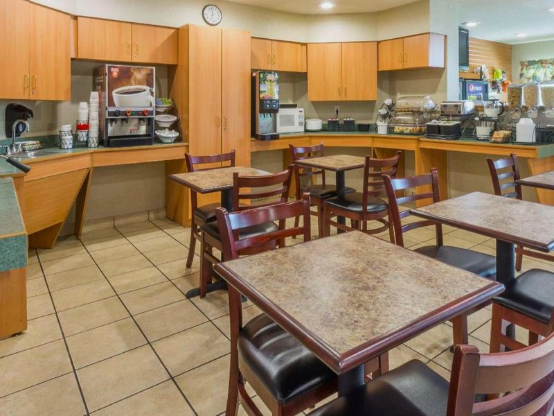 マイクロテル イン & スイーツ バイ ウィンダム アンカスビル カジノ エリア (Microtel Inn & Suites by Wyndham Uncasville Casino Area)の写真