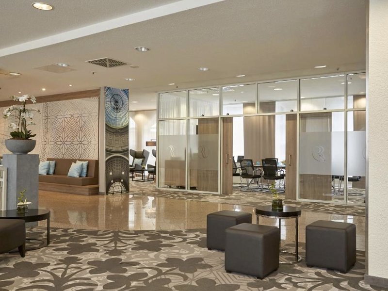 H+ Hotel Wiesbaden Niedernhausenの写真