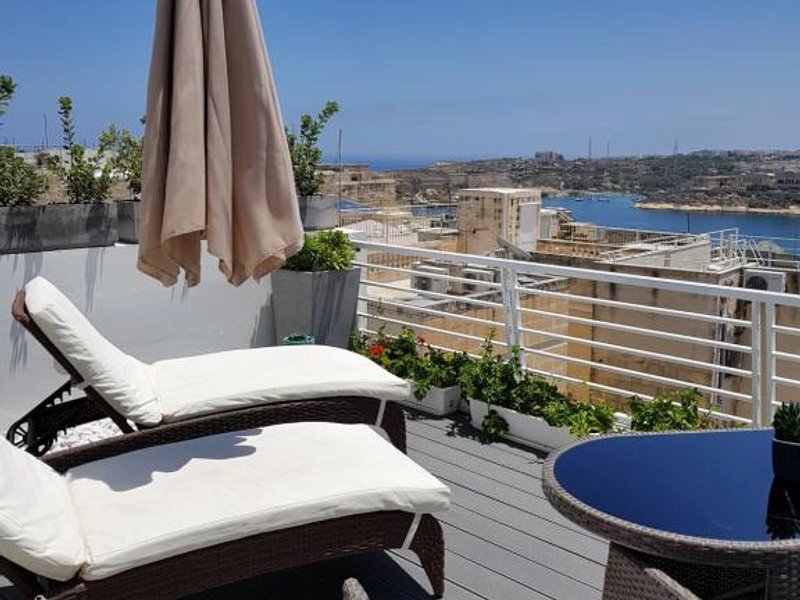 パウロス バレッタ (Paulos Valletta)の写真
