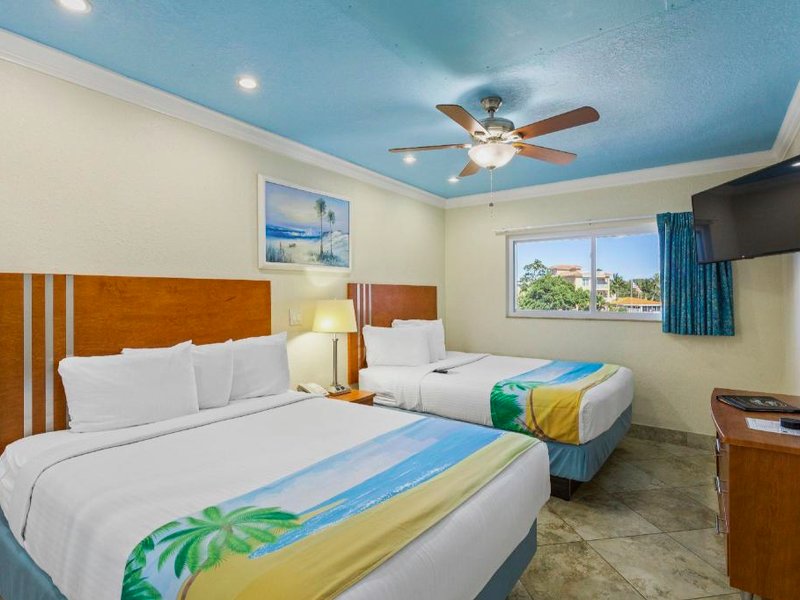 Bay Palms Waterfront Resort - Hotel and Marinaの写真
