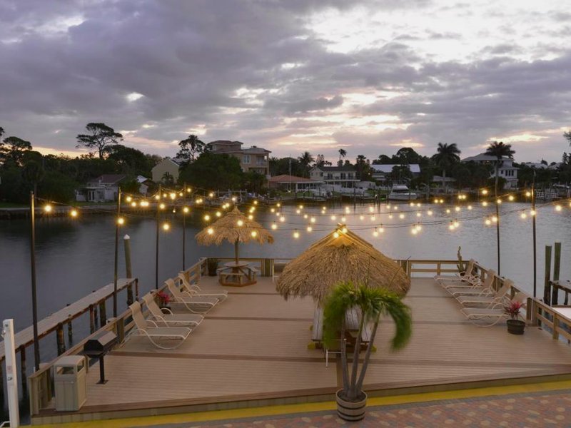Bay Palms Waterfront Resort - Hotel and Marinaの写真