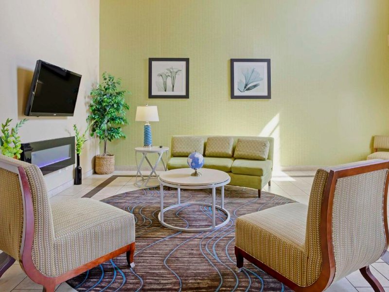 ベストウェスタン プラス ロノーク ホテル (Best Western PLUS Lonoke Hotel)の写真