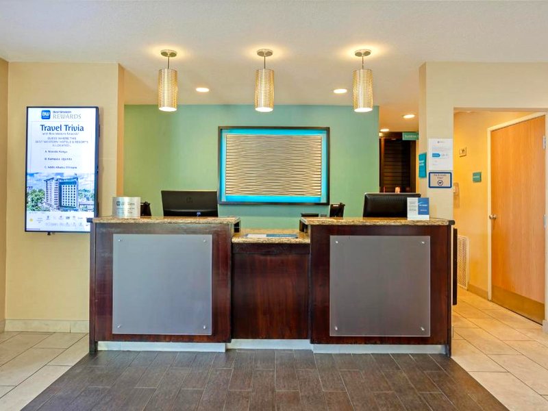 ベストウェスタン プラス ロノーク ホテル (Best Western PLUS Lonoke Hotel)の写真