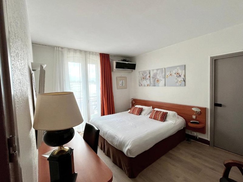 オテル コルベール (Hotel Colbert)の写真