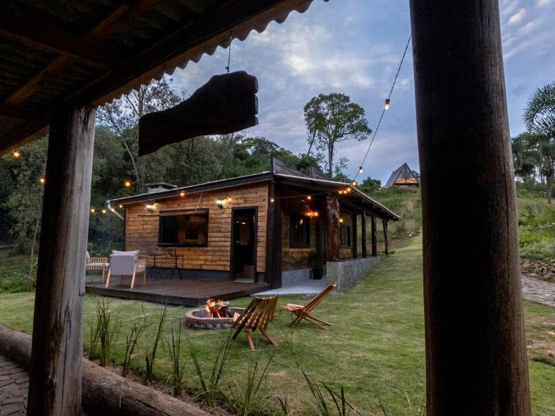 Cabana com Ofurô e Cinema a 6km do Centro (Cabana com Ofuro e Cinema a 6km do Centro)の写真