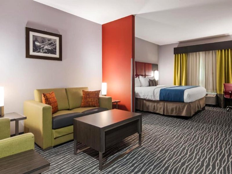 Del-Mar Airport Inn & Suitesの写真