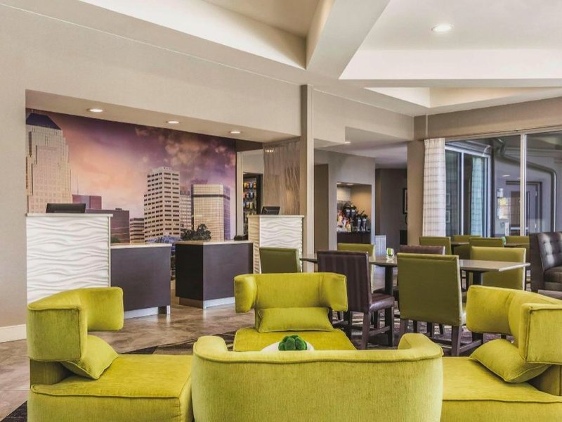 ラ キンタ イン&スイーツ バイ ウィンダム シュリーブポート エアポート (La Quinta Inn & Suites by Wyndham Shreveport Airport)の写真