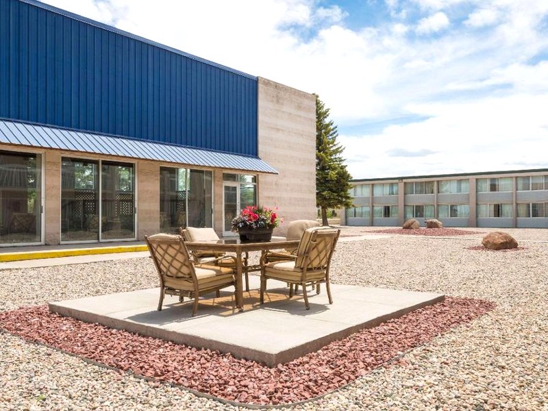 ラマダ バイ ウィンダム ララミー (Budget Inn Laramie)の写真